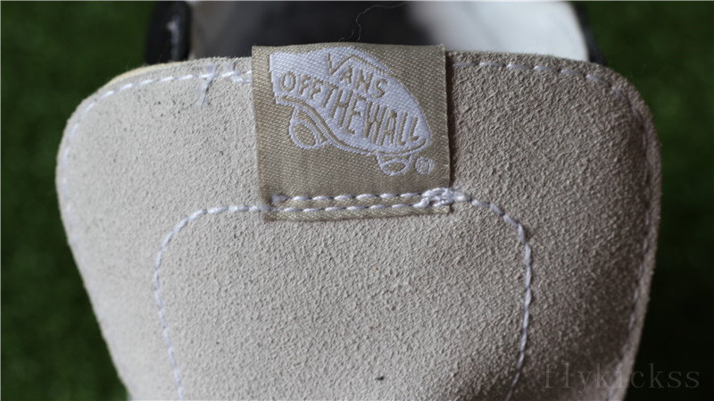 Vans Off The World Black White